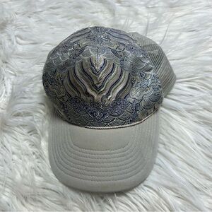 Colony Nepal design trucker hat